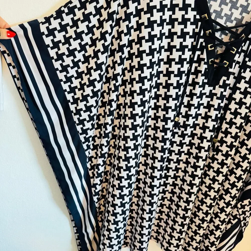 MICHAEL KORS Black White Lace Poncho Short Sleeve Tunic $145 Blouse Top Shirt 3X